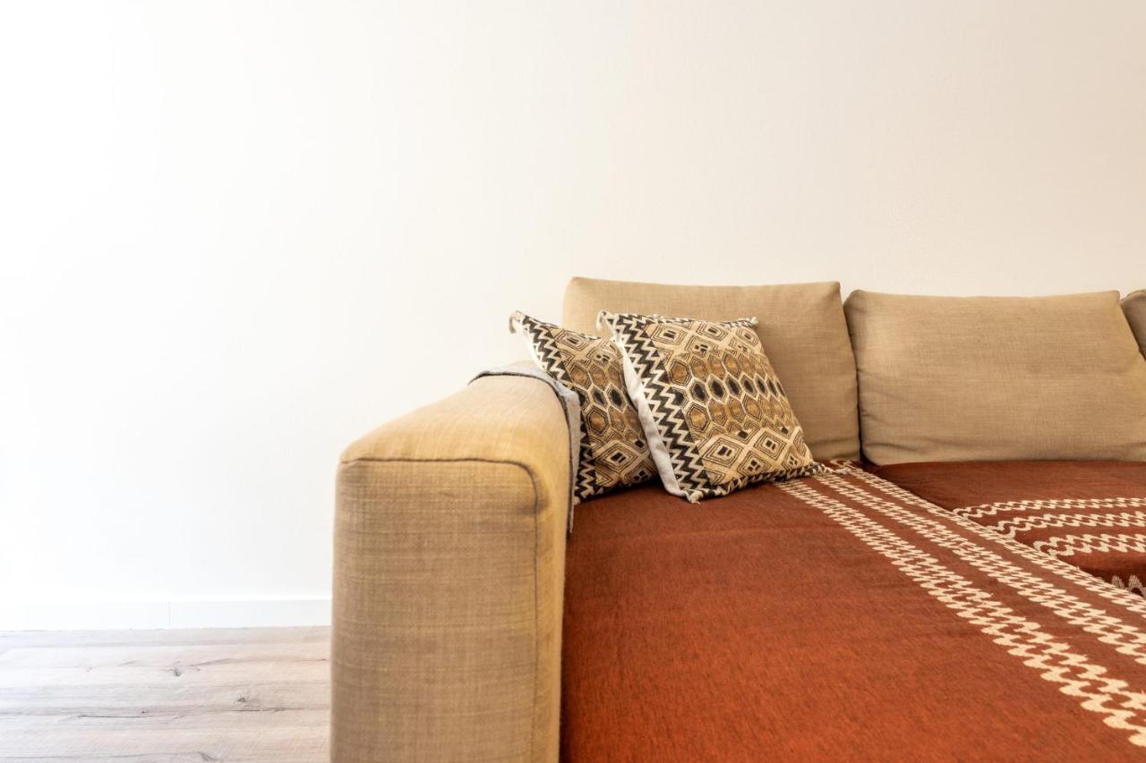 Guestready - Minimalist Downtown Apt With Terrace Leilighet Carcavelos  Eksteriør bilde